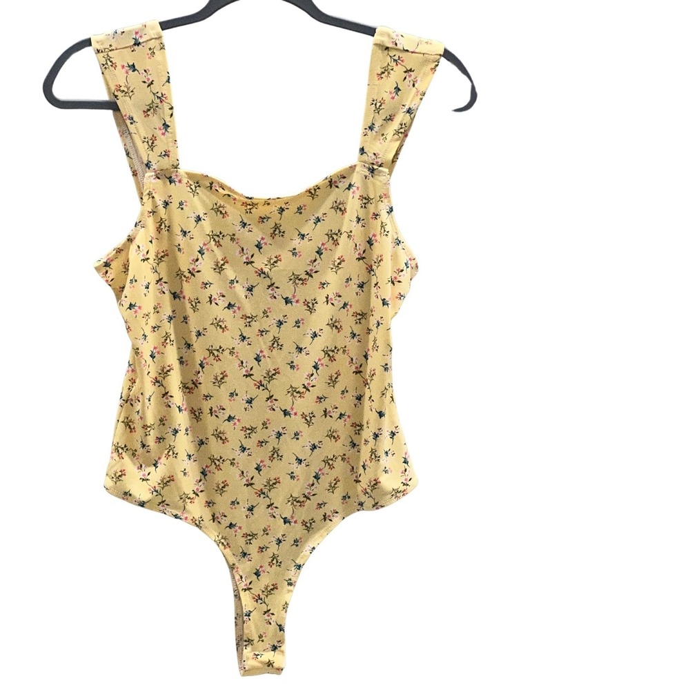 BCBG Generation Flower Yellow Bodysuit - Picture 4 of 9